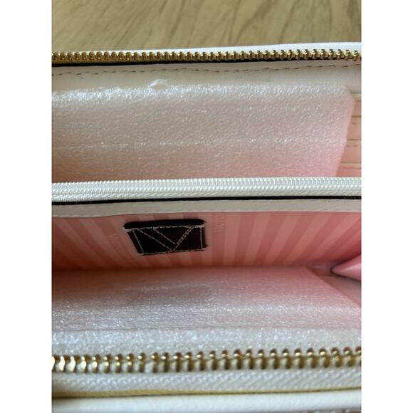 NWT VICTORIA'S SECRET The Victoria Wallet White Woven Coconut Texture Full Zip - Picture 11 of 14